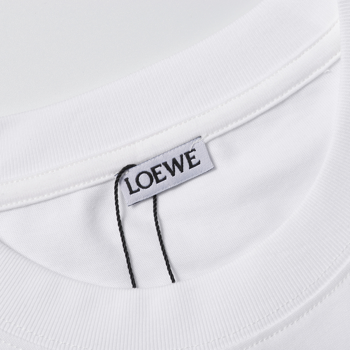 【LOEWE 公式旗艦店】（ロエベ）Tシャツ、ご好評に付き再入荷！