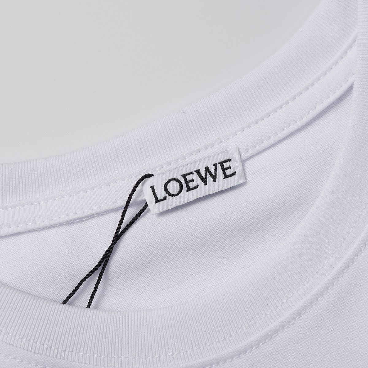 【LOEWE 公式旗艦店】（ロエベ）Tシャツ、ご好評に付き再入荷！