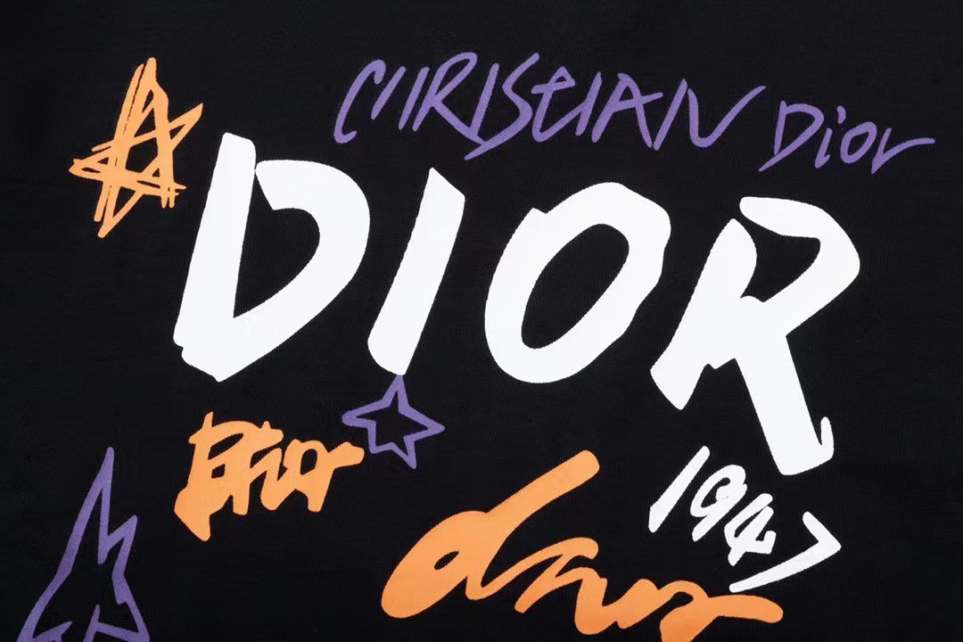 【 DIOR 公式旗艦店】ディオール Tシャツ ご好評に付き再入荷！