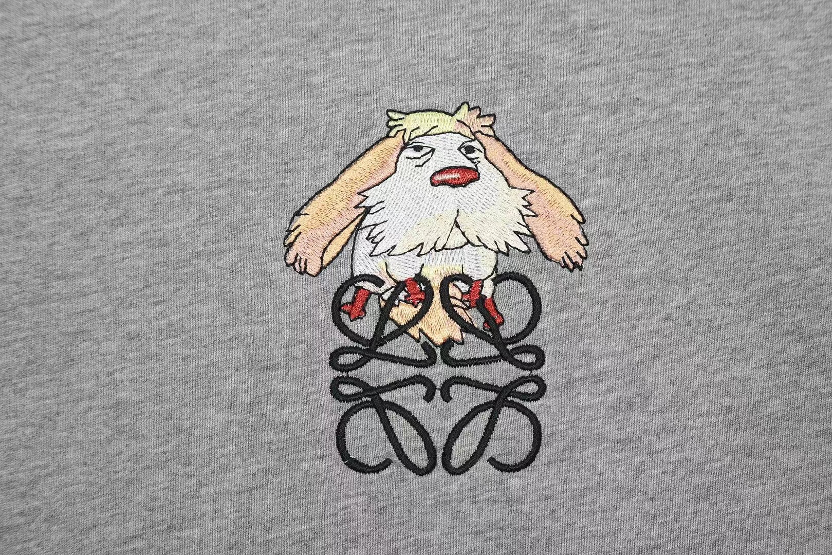 【LOEWE 公式旗艦店】（ロエベ）2024春夏新作ハウルの動く城柄プリント丸首半袖Tシャツ 男女兼用