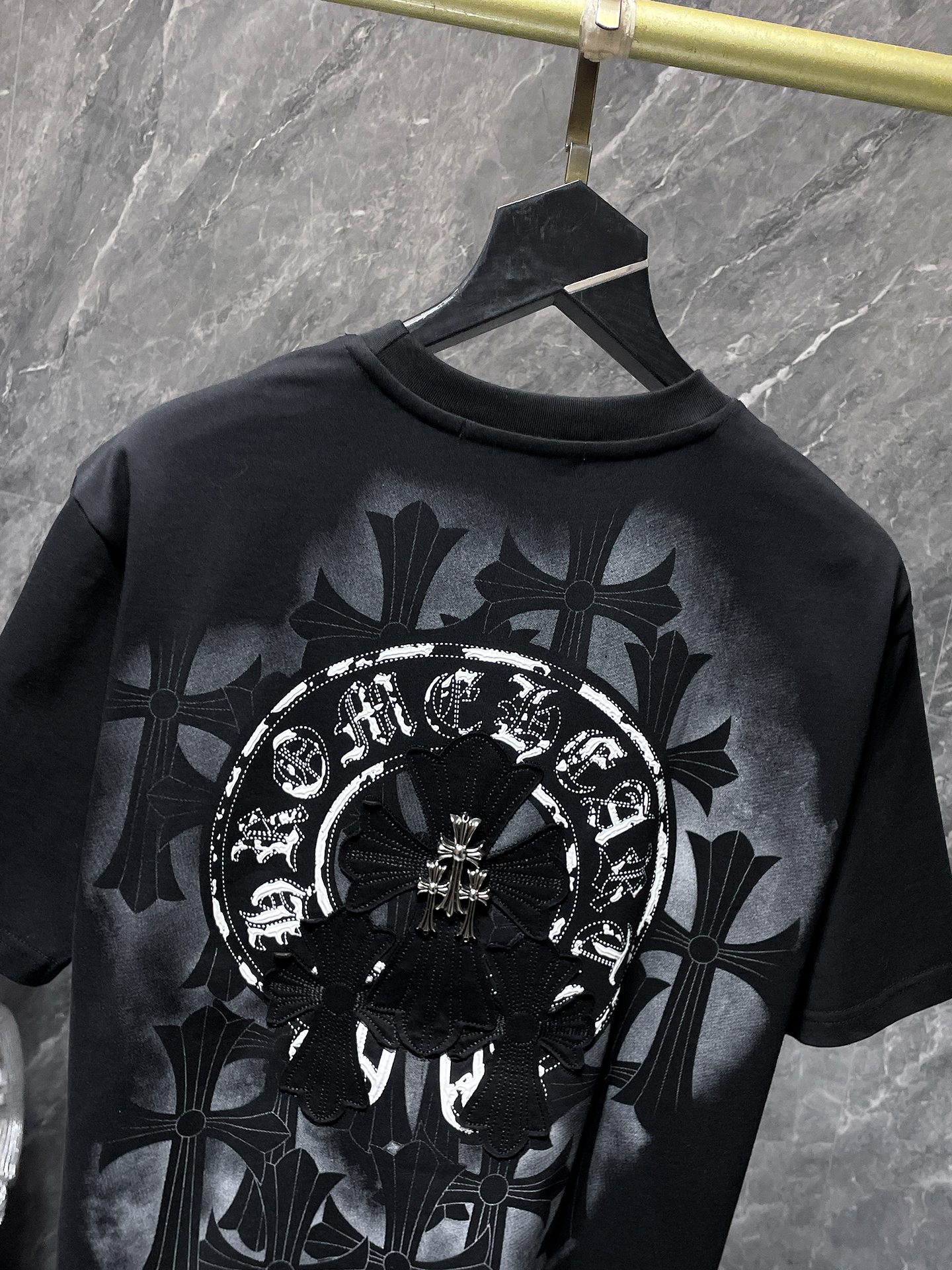 【CHROME HEARTS】（クロムハーツ）半袖Tシャツ、ご好評に付き再入荷！