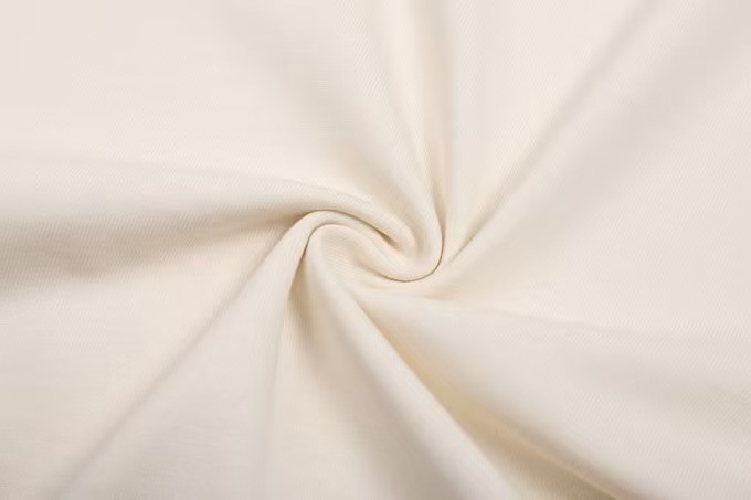 【AMI旗艦店】半袖Tシャツ 男女兼用、ご好評に付き再入荷！