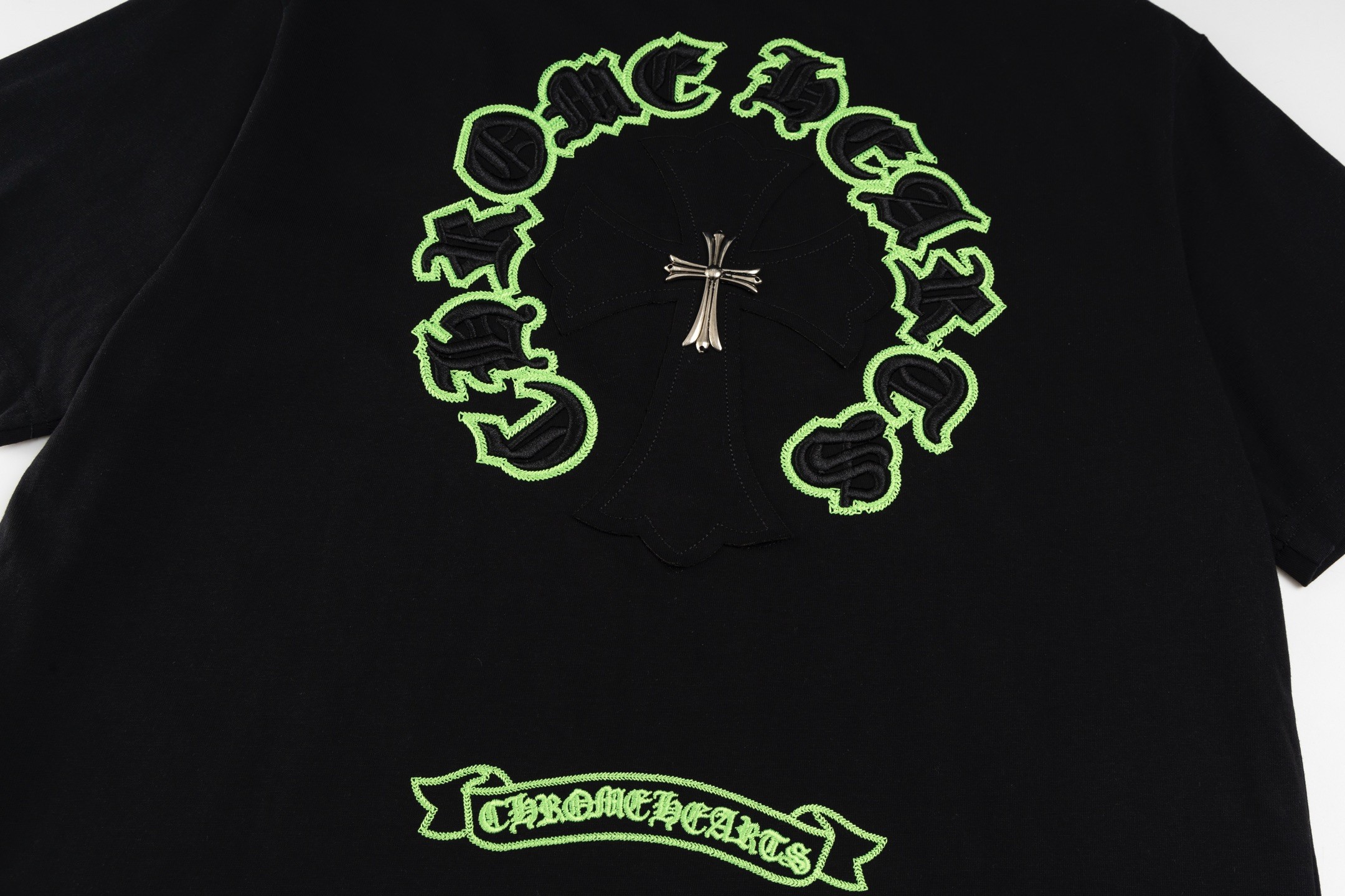 【CHROME HEARTS】（クロムハーツ）半袖Tシャツ、ご好評に付き再入荷！