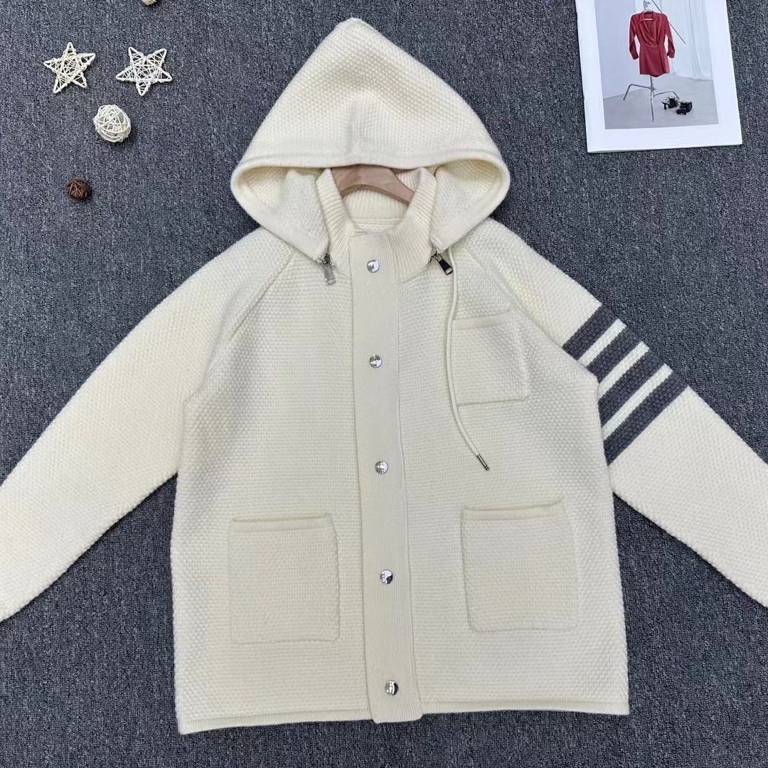 【THOM BROWNE旗艦店】 ジャケット ご好評に付き再入荷！