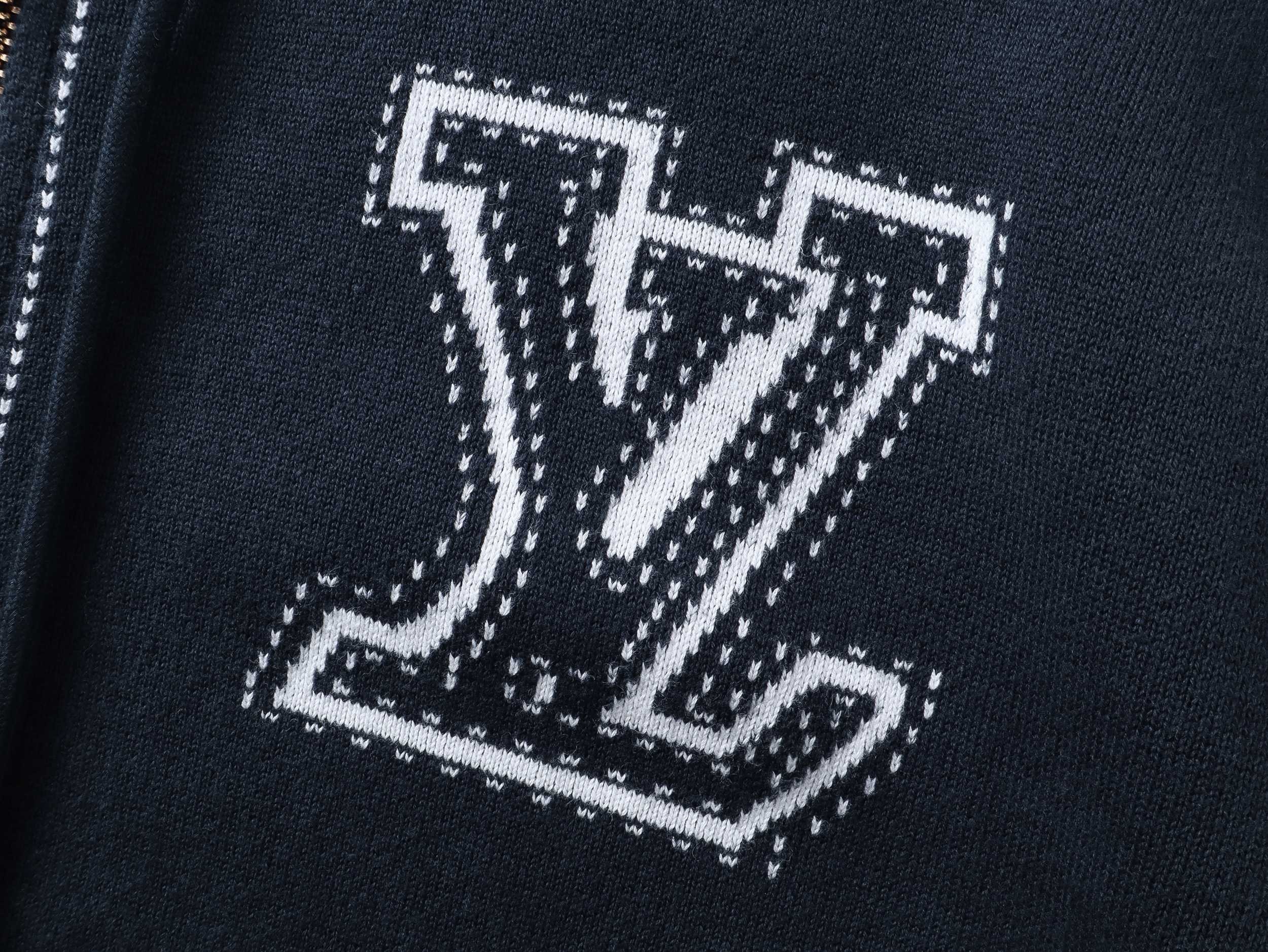 【LOUIS VUITTON旗艦店】ルイヴィトン パーカー ご好評に付き再入荷！