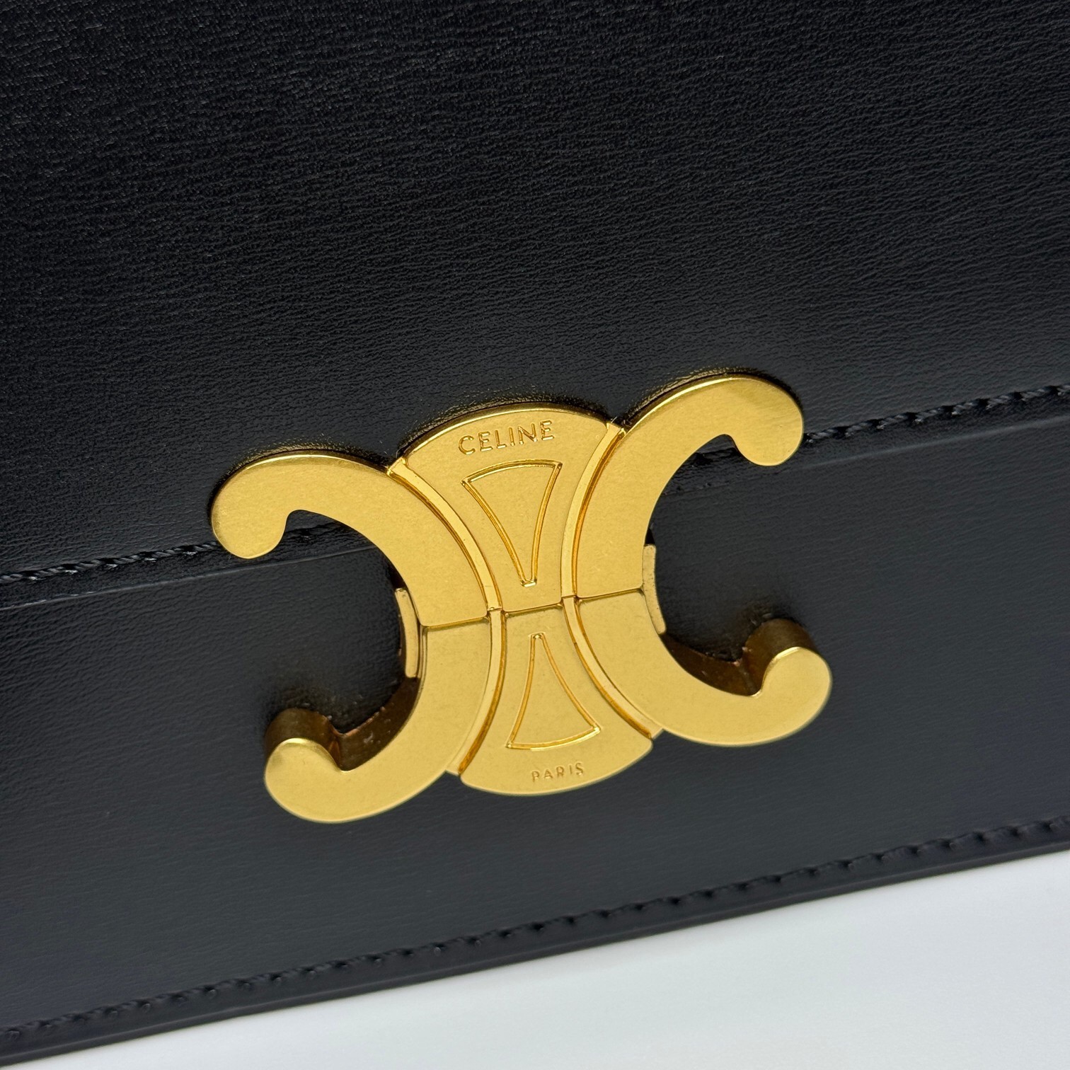 CELINE★トリオンフ クロスボディバッグ ティーン シャイニー