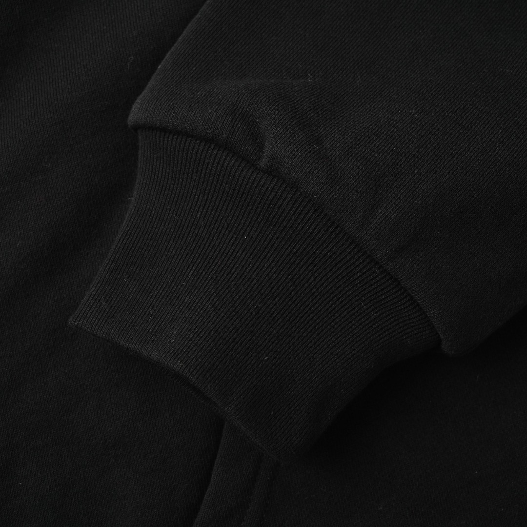 【SUPREME旗艦店】 パーカー 男女兼用 ご好評に付き再入荷！