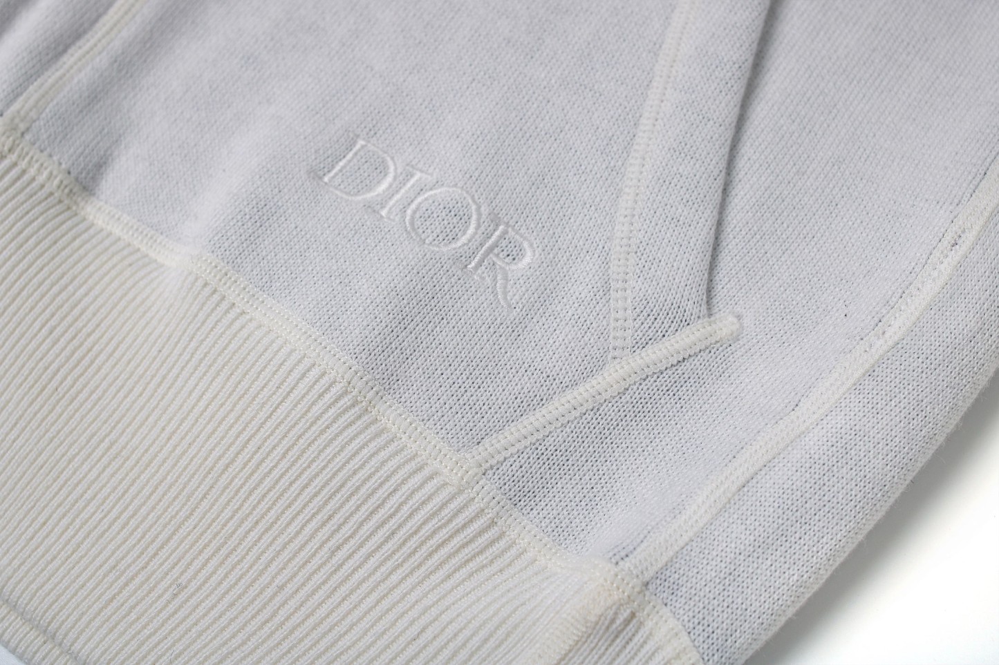 【DIOR旗艦店】（ディオール ）パーカー 男女兼用 ご好評に付き再入荷！