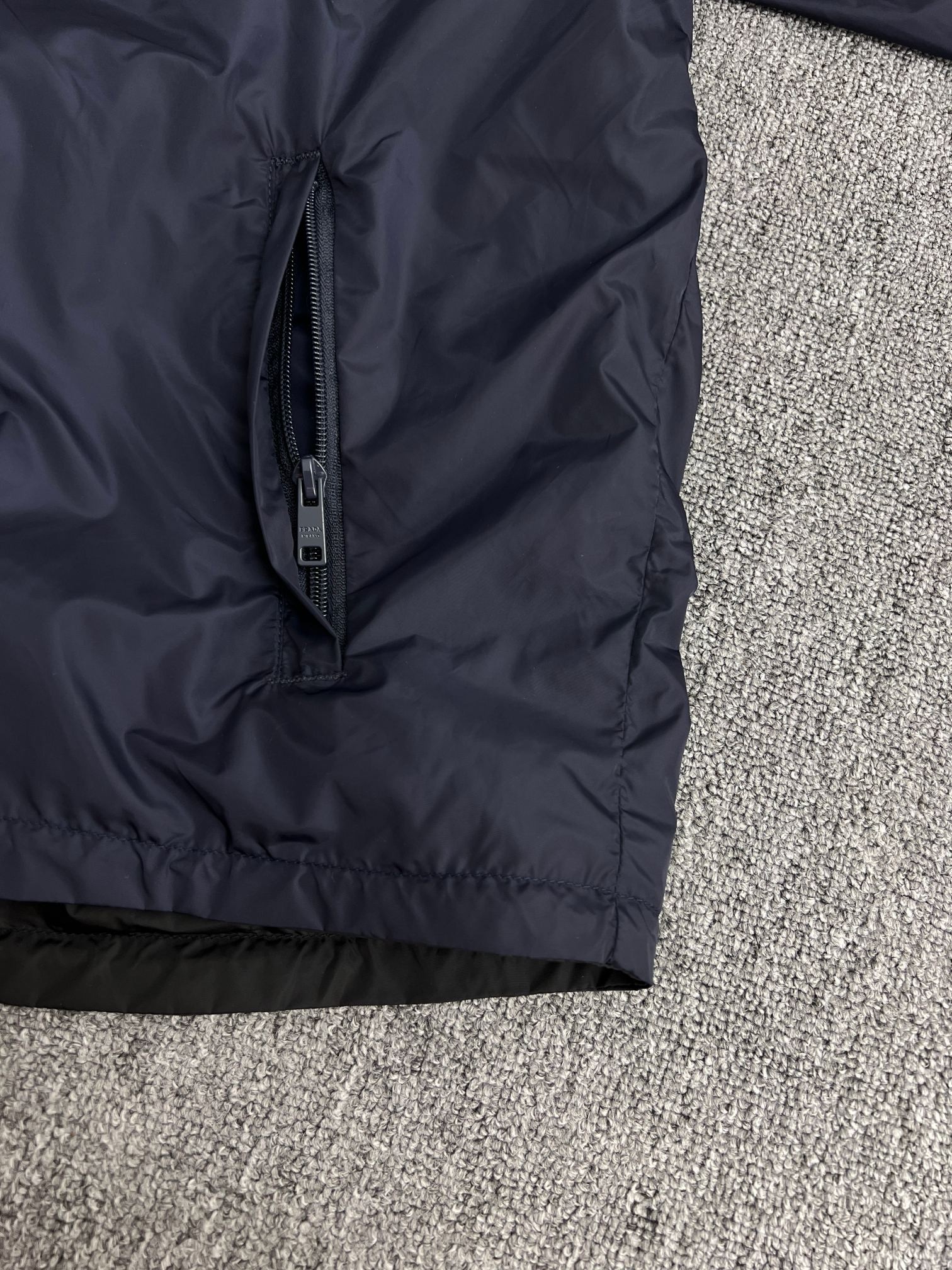 【PRADA旗艦店】プラダ リバーシブル ジャケット ご好評に付き再入荷！