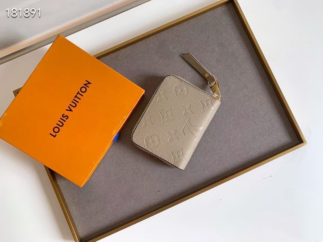 LOUIS VUITTON ルイヴィトン ファスナー付き財布 11*8*1cm