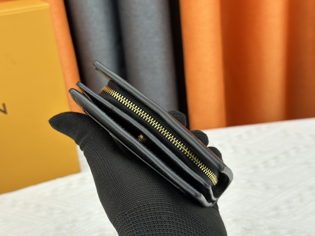 LOUIS VUITTON ルイヴィトン ☆ポルトフォイユ・クレア M82370  M80152 12*9*3.5cm