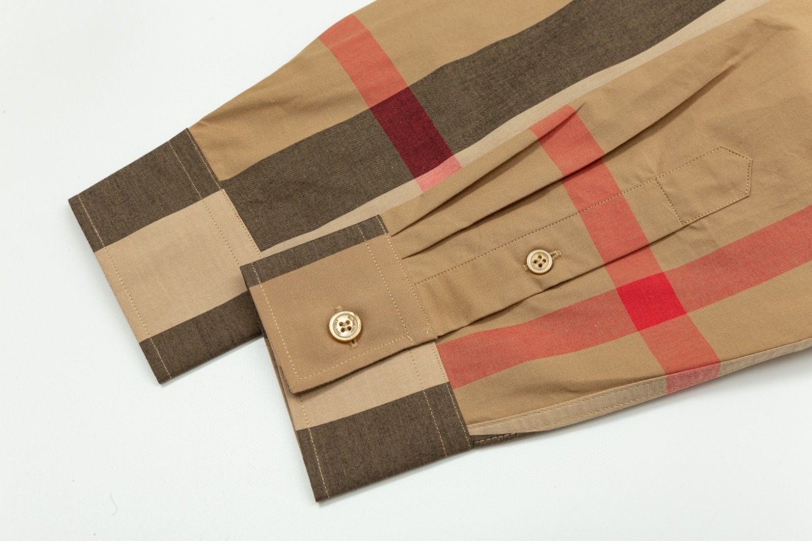 【BURBERRY】長袖シャツ ショートパンツ セットアップ