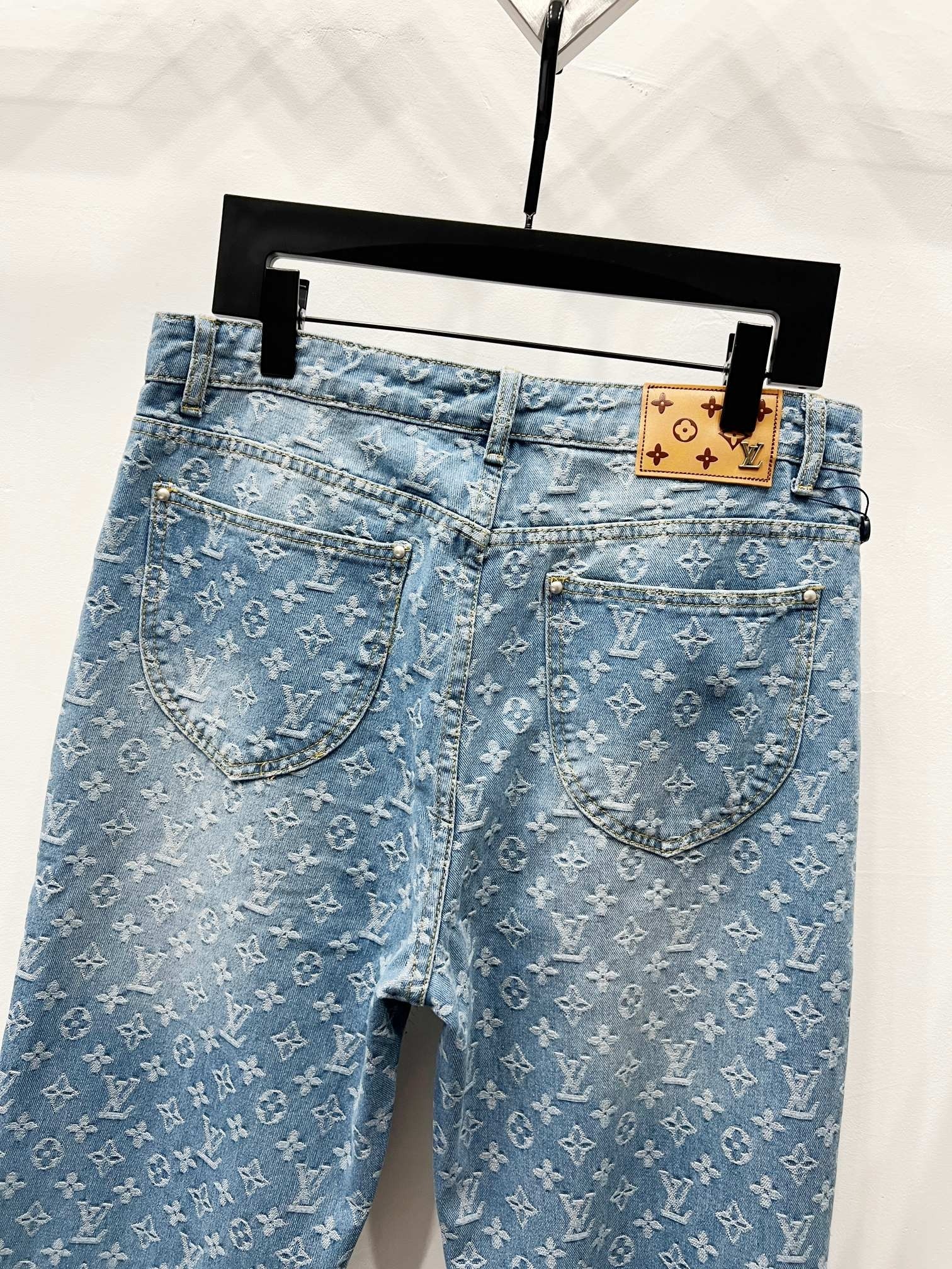 【LOUIS VUITTON】デニムジーンズ
