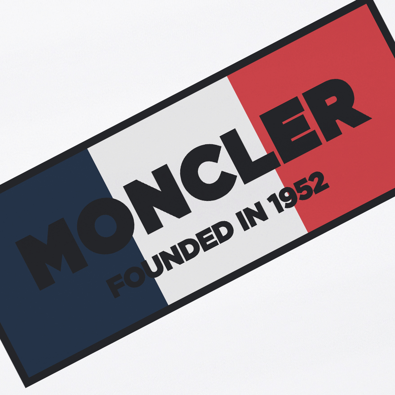 【MONCLER】プリントパーカー