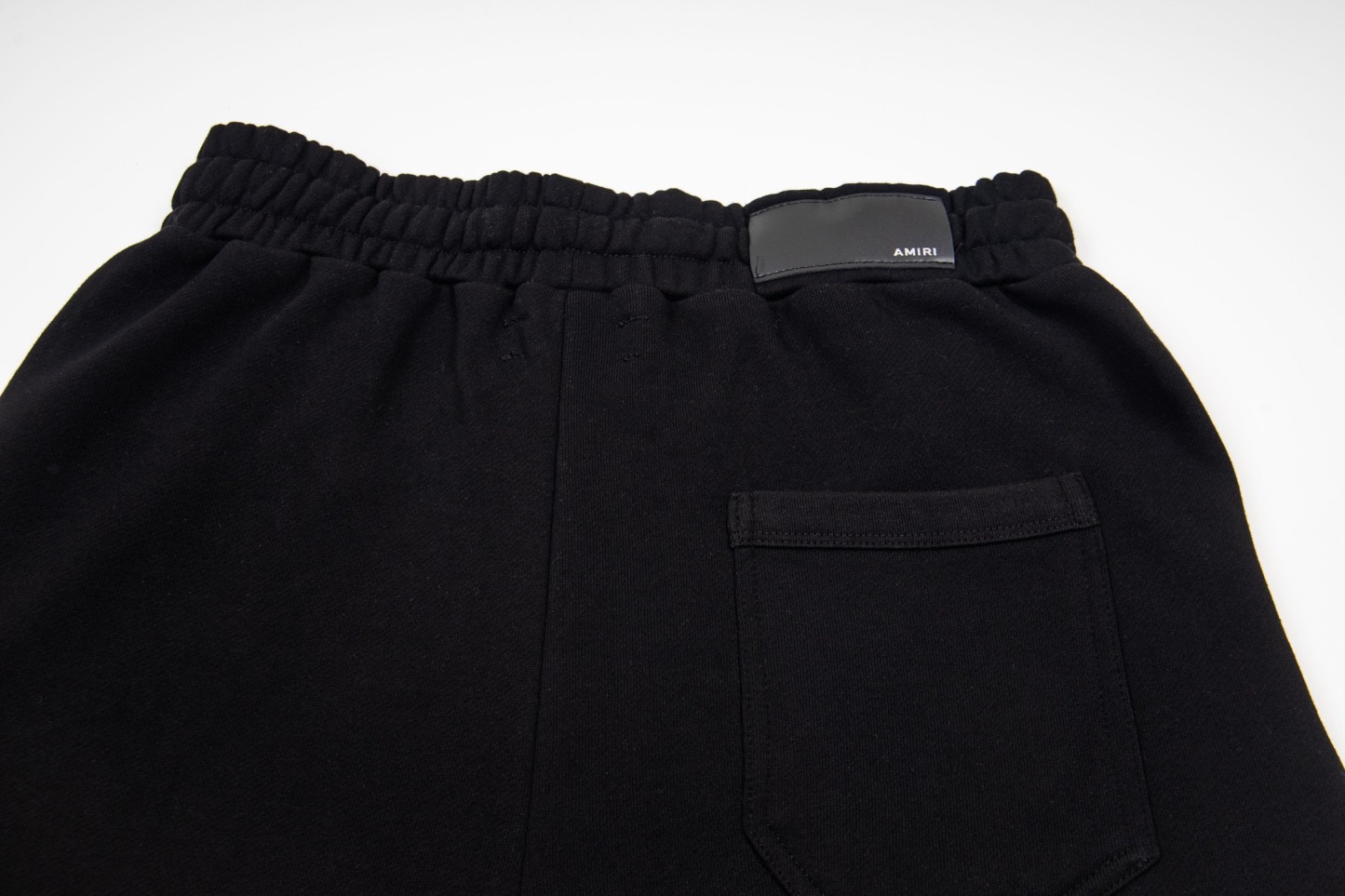 【AMIRI】ショートパンツ