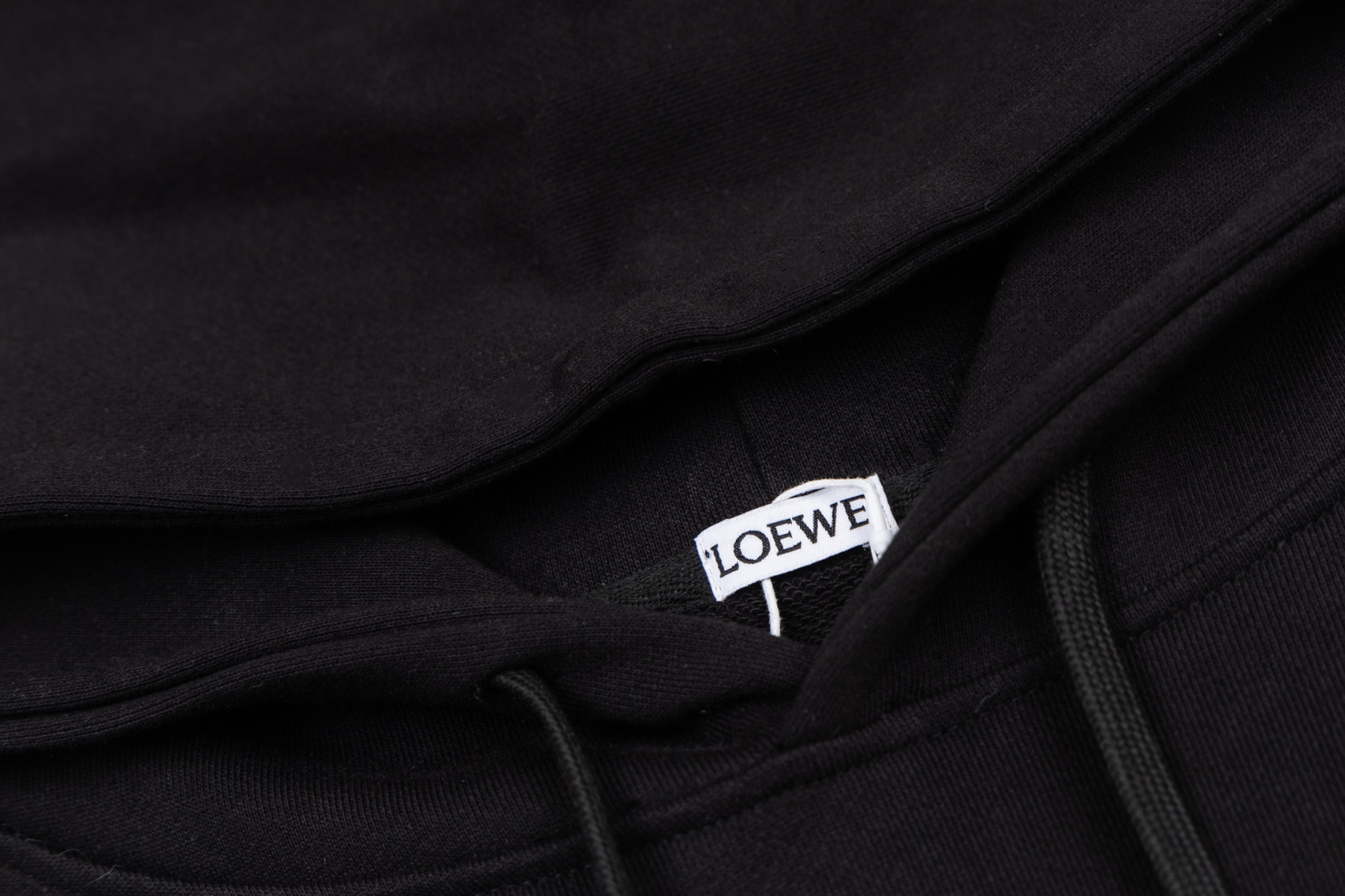 【LOEWE】刺繍パーカー