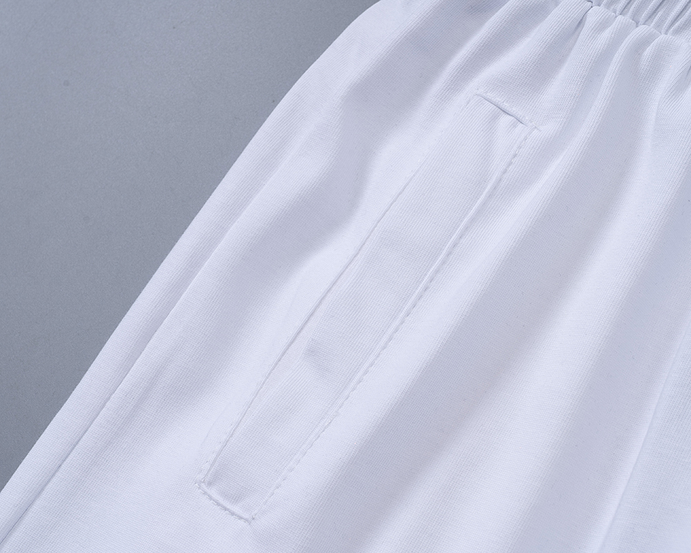 【AMIRI】ショートパンツ