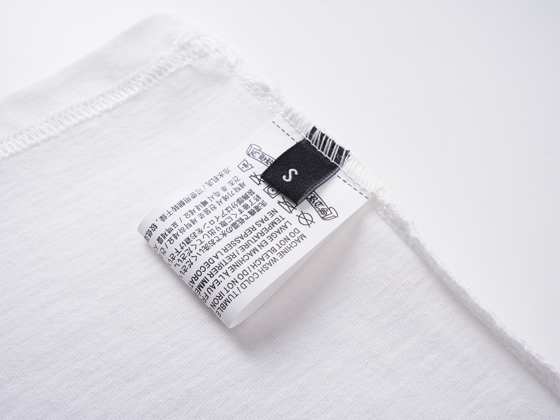 【CHROME HEARTS】（クロムハーツ）半袖Tシャツ、ご好評に付き再入荷！