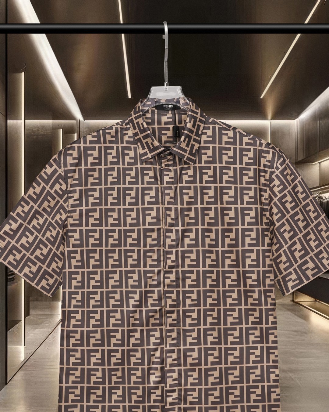 【FENDI】半袖シャツ