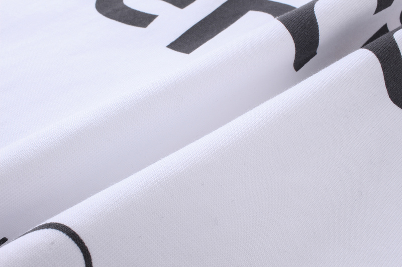 【BALENCIAGA】バレンシアガ 男女兼用、ご好評に付き再入荷！