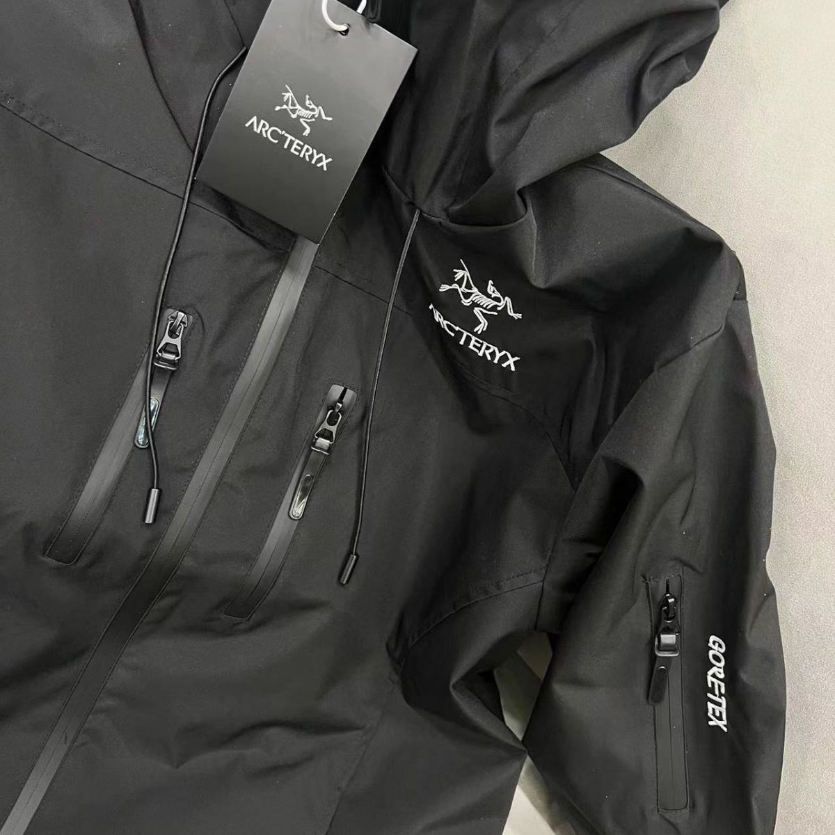 【ARC'TERYX旗艦店】トレッキングジャケット ご好評に付き再入荷！