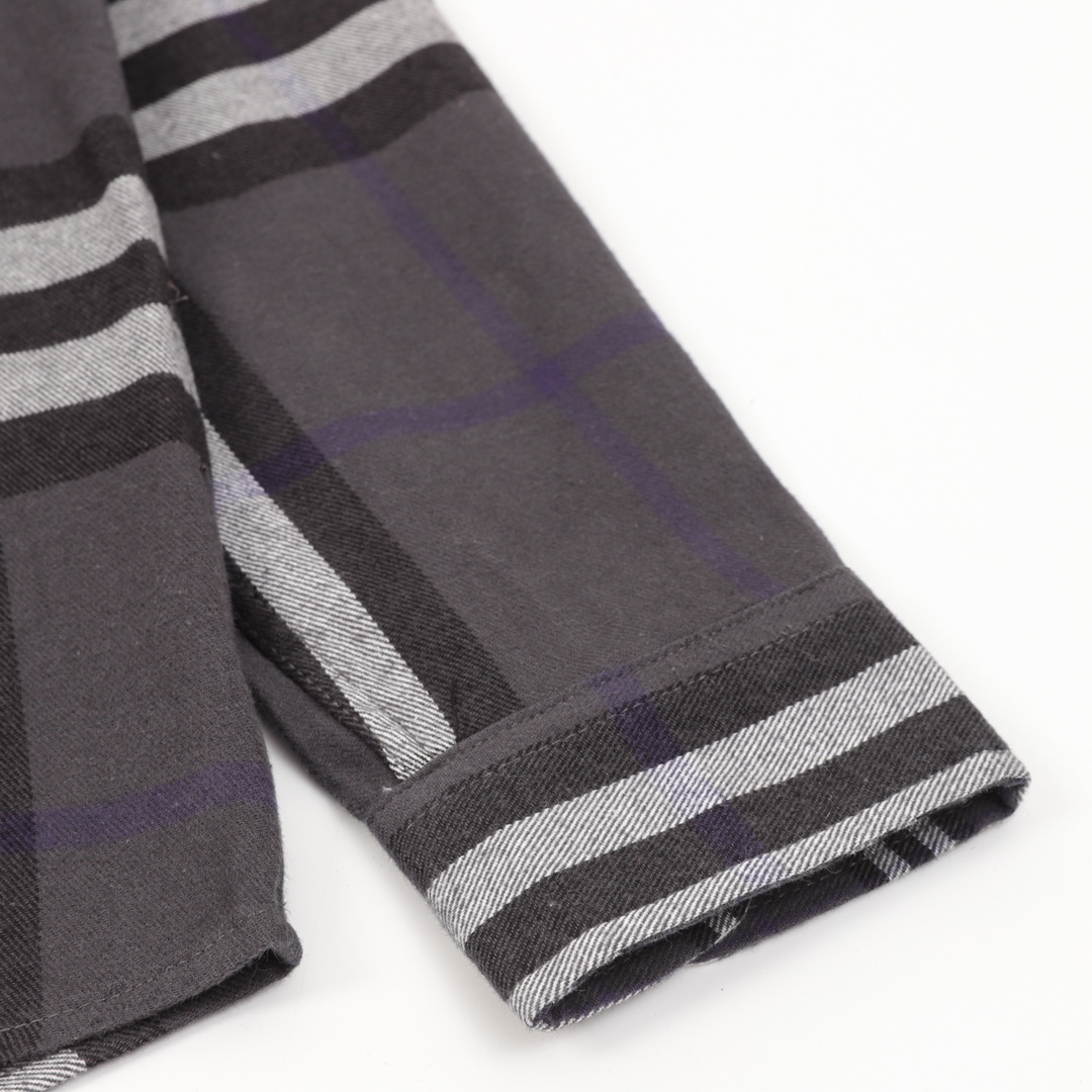 【BURBERRY 公式旗艦店】バーバリー シャツ ご好評に付き再入荷 241119