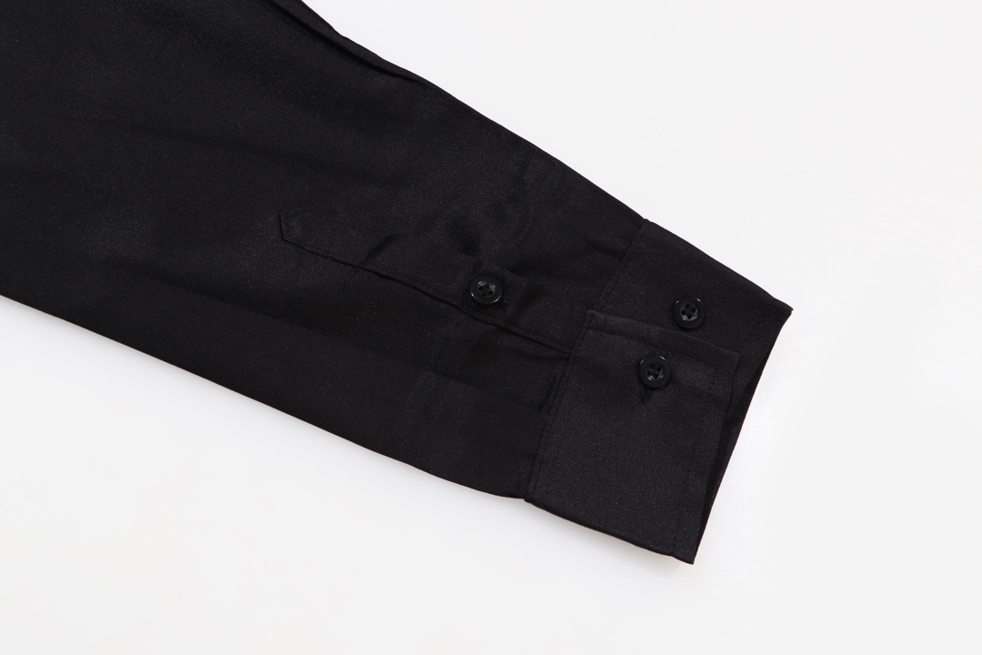 【BURBERRY 公式旗艦店】バーバリー シャツ ご好評に付き再入荷 240716