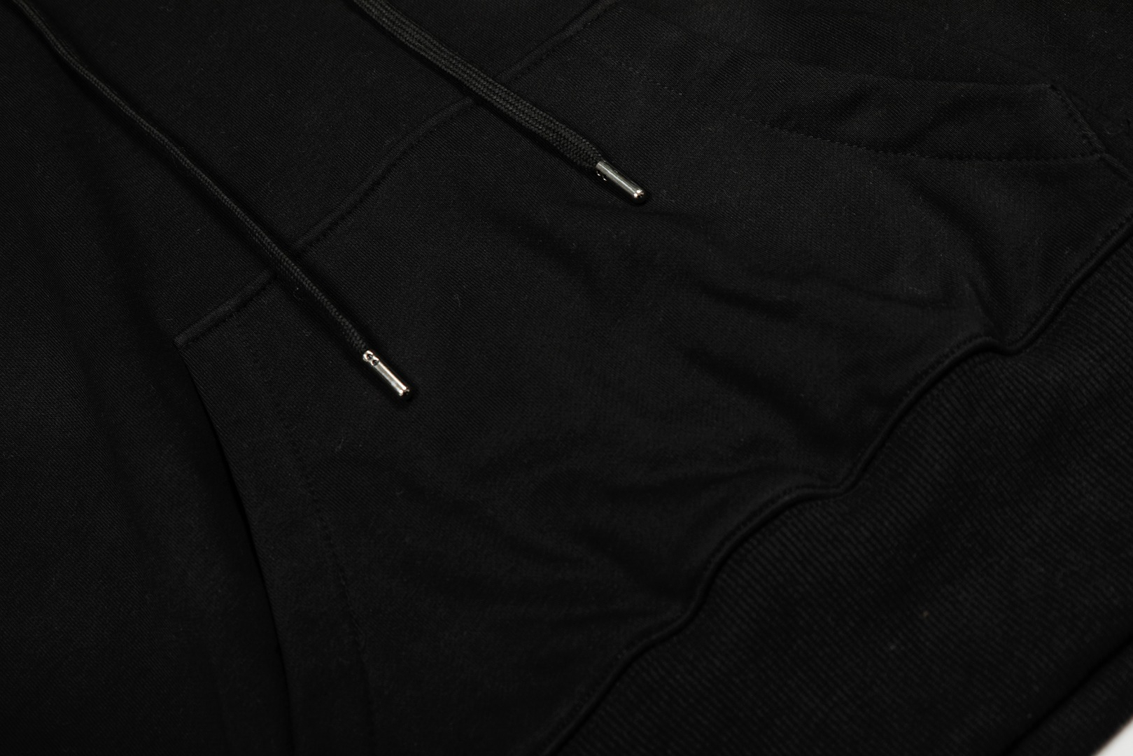  【AMI】刺繍パーカー