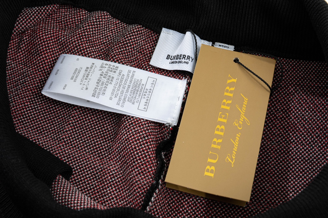 【BURBERRY】ショートパンツ