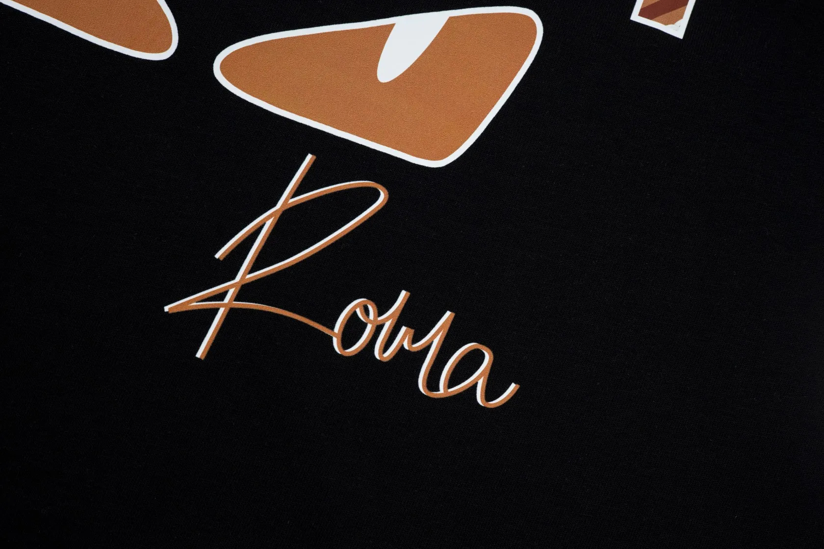 【FENDI 公式旗艦店】フェンディ Tシャツご好評に付き再入荷！