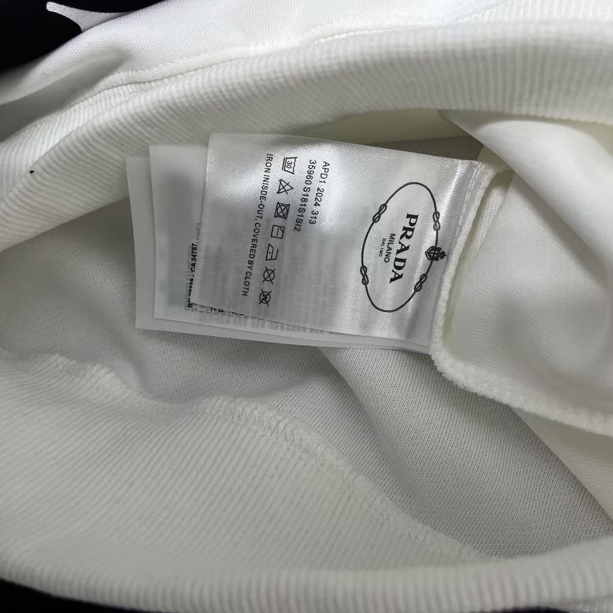 【Prada旗艦店】( プラダ ) 長袖 男女兼用、ご好評に付き再入荷！