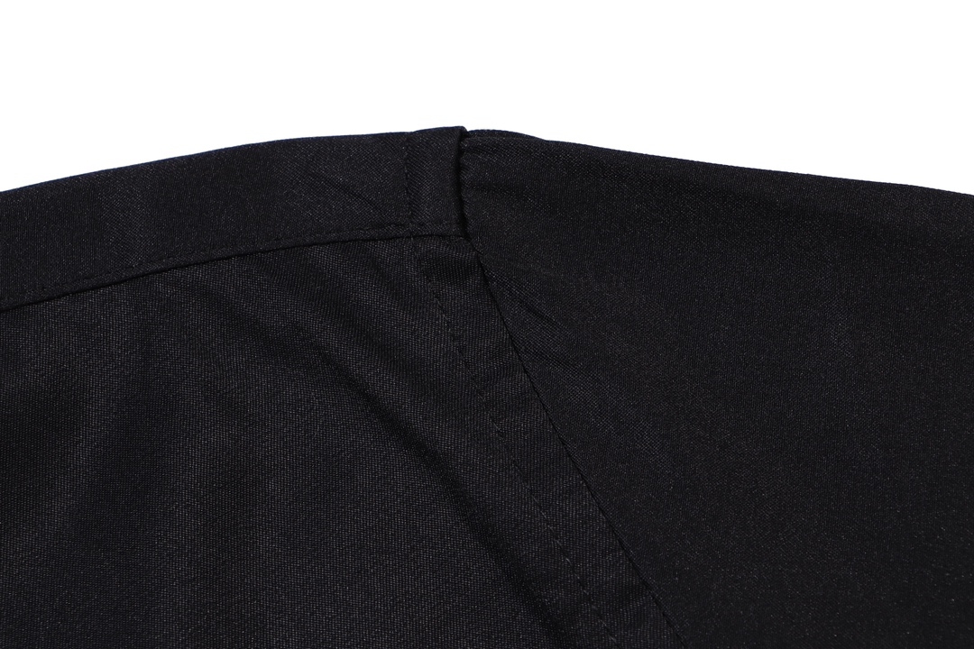 【BURBERRY 公式旗艦店】バーバリー シャツ ご好評に付き再入荷 240716