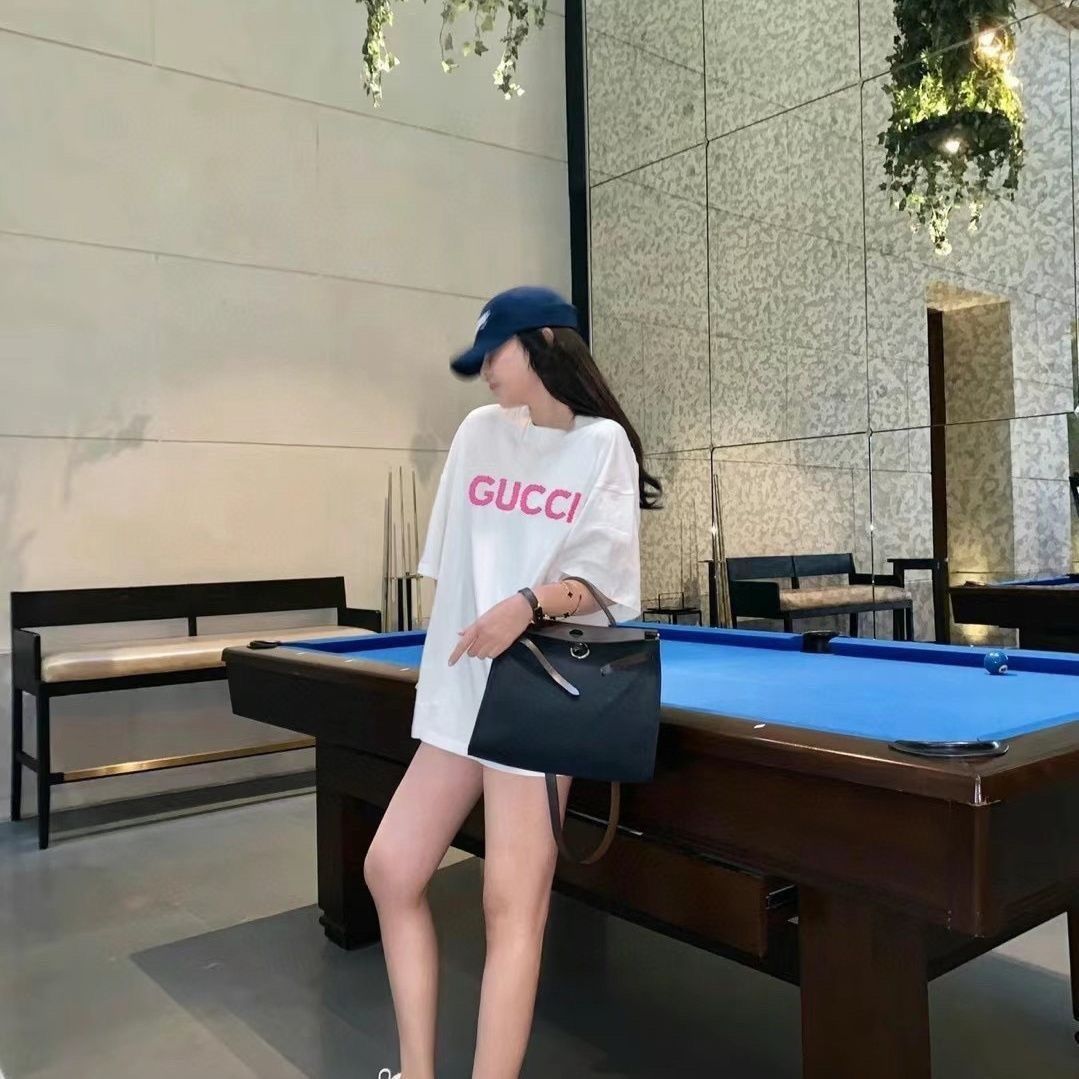 【Gucci 】（グッチ）Tシャツ 男女兼用、ご好評に付き再入荷！