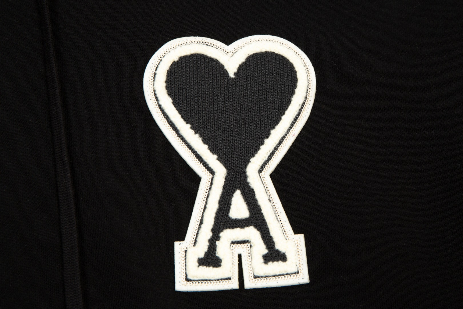  【AMI】刺繍パーカー