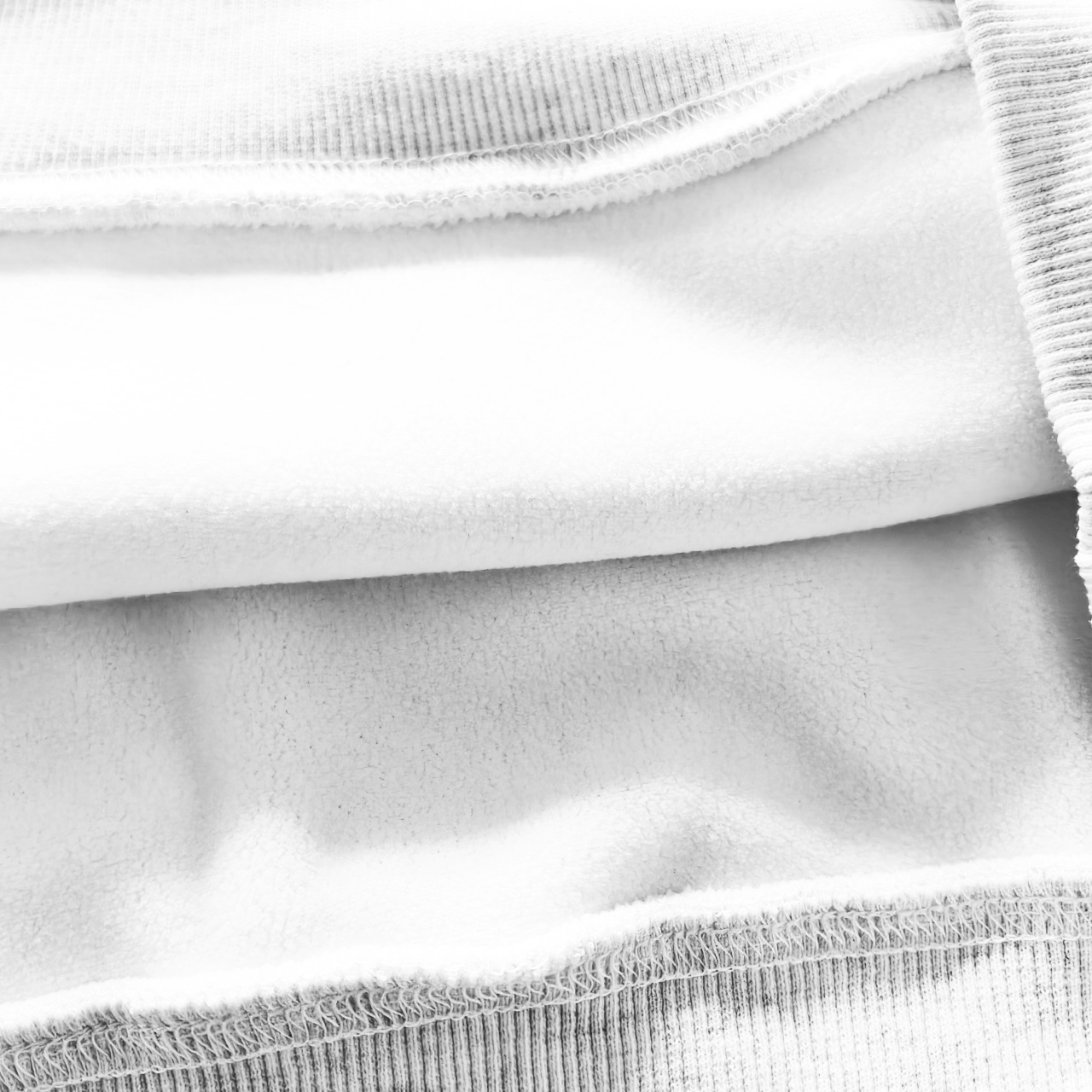 【MONCLER】プリントパーカー