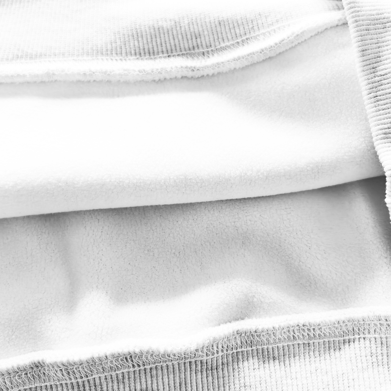 【MONCLER】プリントパーカー