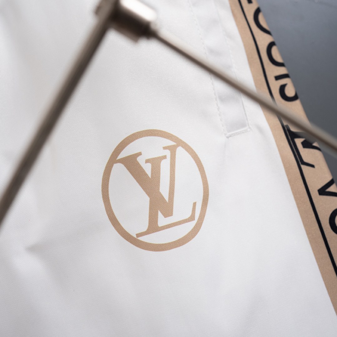 【LOUIS VUITTON】ショートパンツ