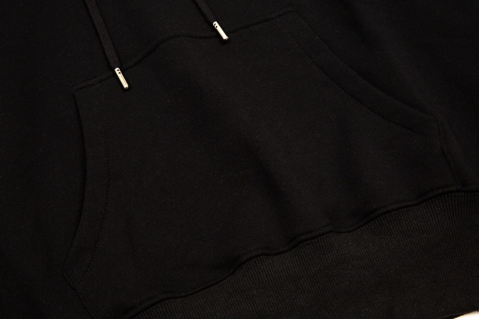  【AMI】刺繍パーカー