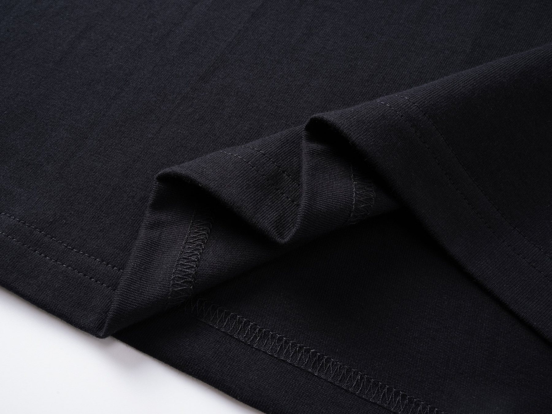 【CHROME HEARTS】（クロムハーツ）半袖Tシャツ、ご好評に付き再入荷！