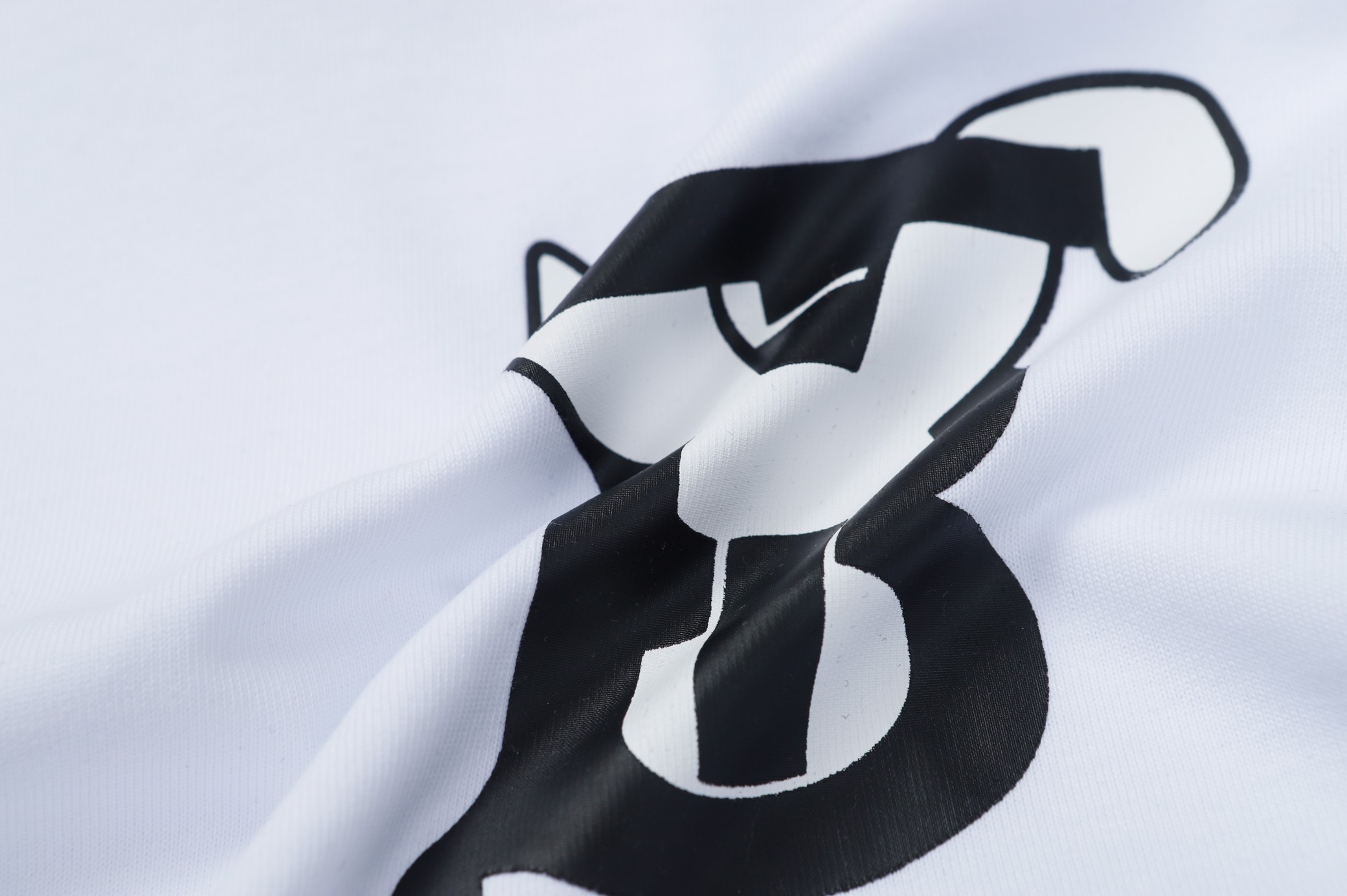 【BURBERRY旗艦店】バーバリー 半袖Tシャツ ご好評に付き再入荷！