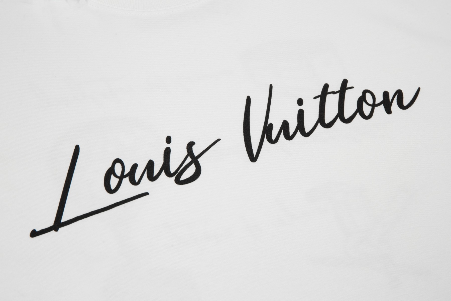 【LOUIS VUITTON旗艦店】ルイヴィトン 半袖Tシャツ ご好評に付き再入荷！