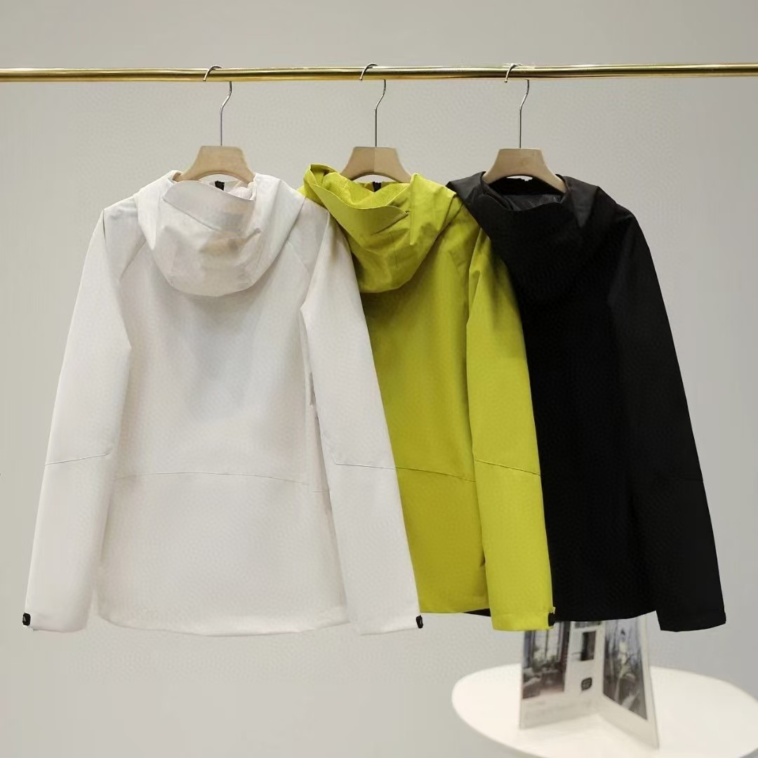 【ARC'TERYX旗艦店】アウトドアジャケット ご好評に付き再入荷！