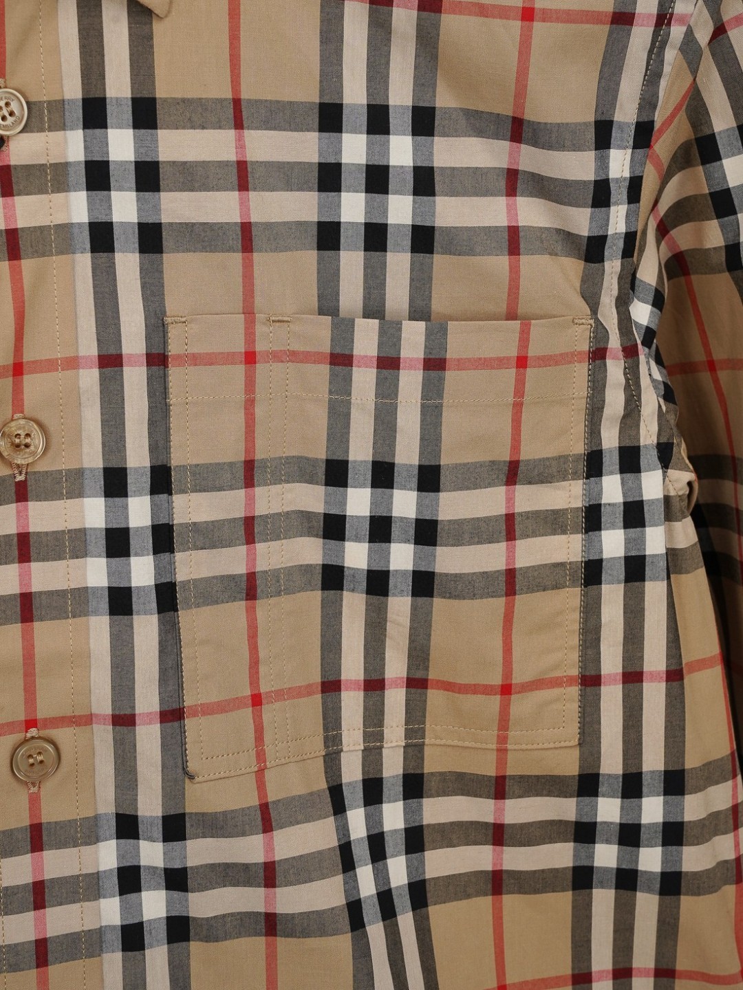 【BURBERRY旗艦店】（バーバリー）長袖シャツ、ご好評に付き再入荷！