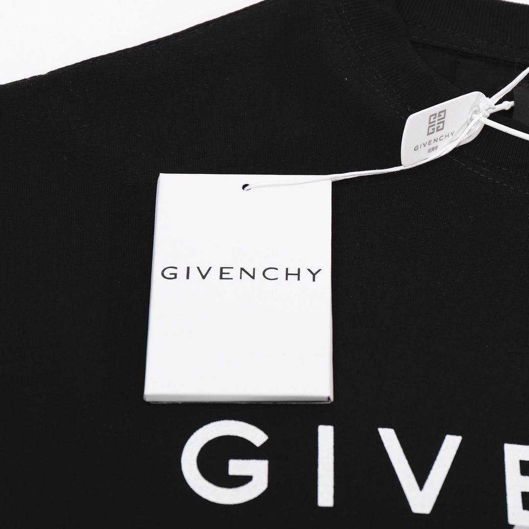 【GIVENCHY 公式旗艦店】 ジバンシー Tシャツ ご好評に付き再入荷！