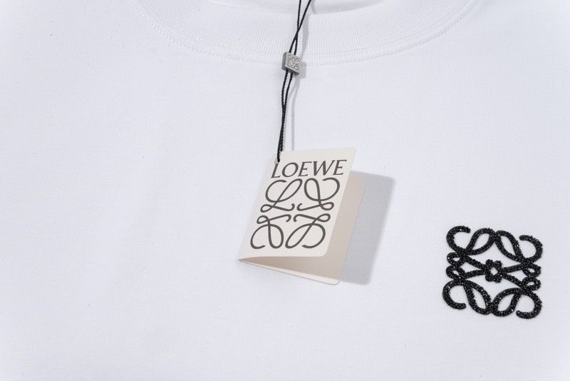 【Loewe】（ロエベ）男女兼用、ご好評に付き再入荷！