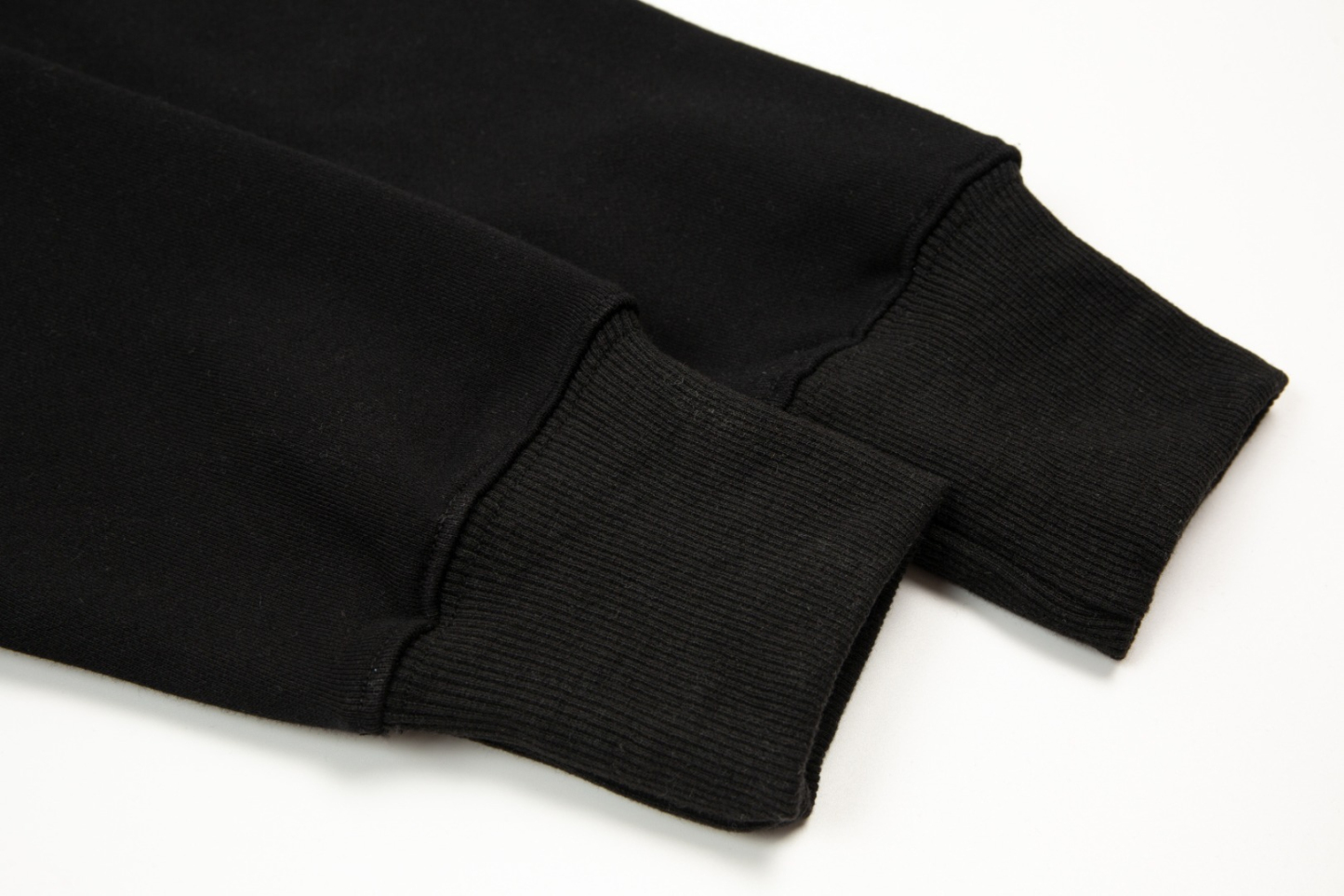  【AMI】刺繍パーカー