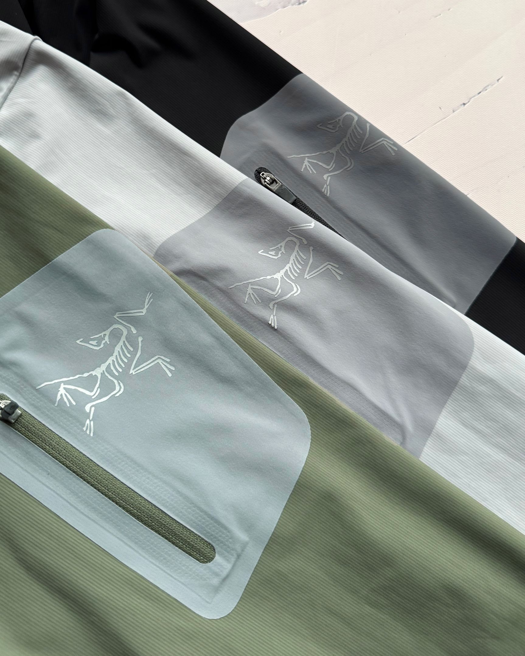 【ARC'TERYX】UV カットパーカー