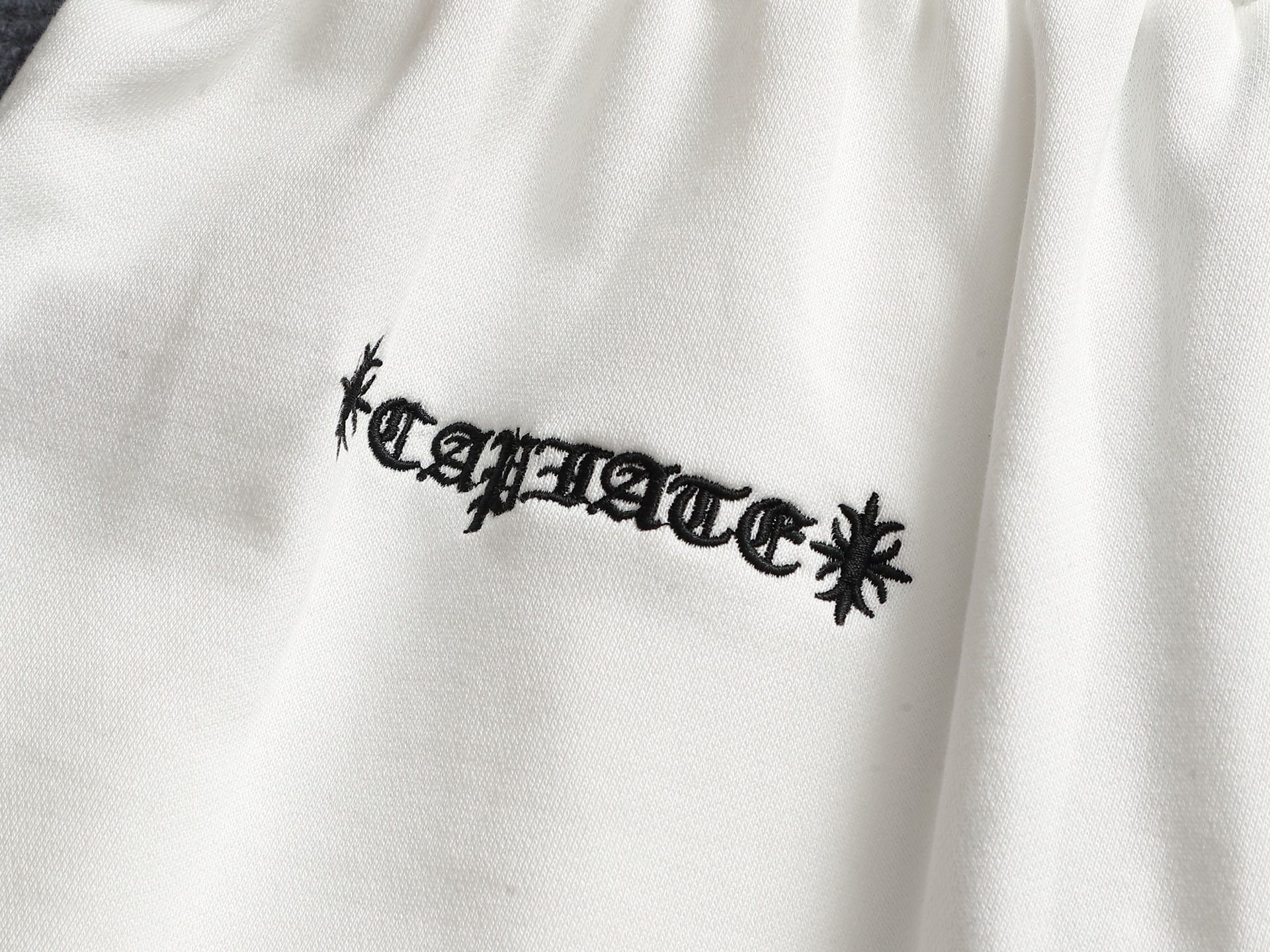 【CHROME HEARTS】ショートパンツ
