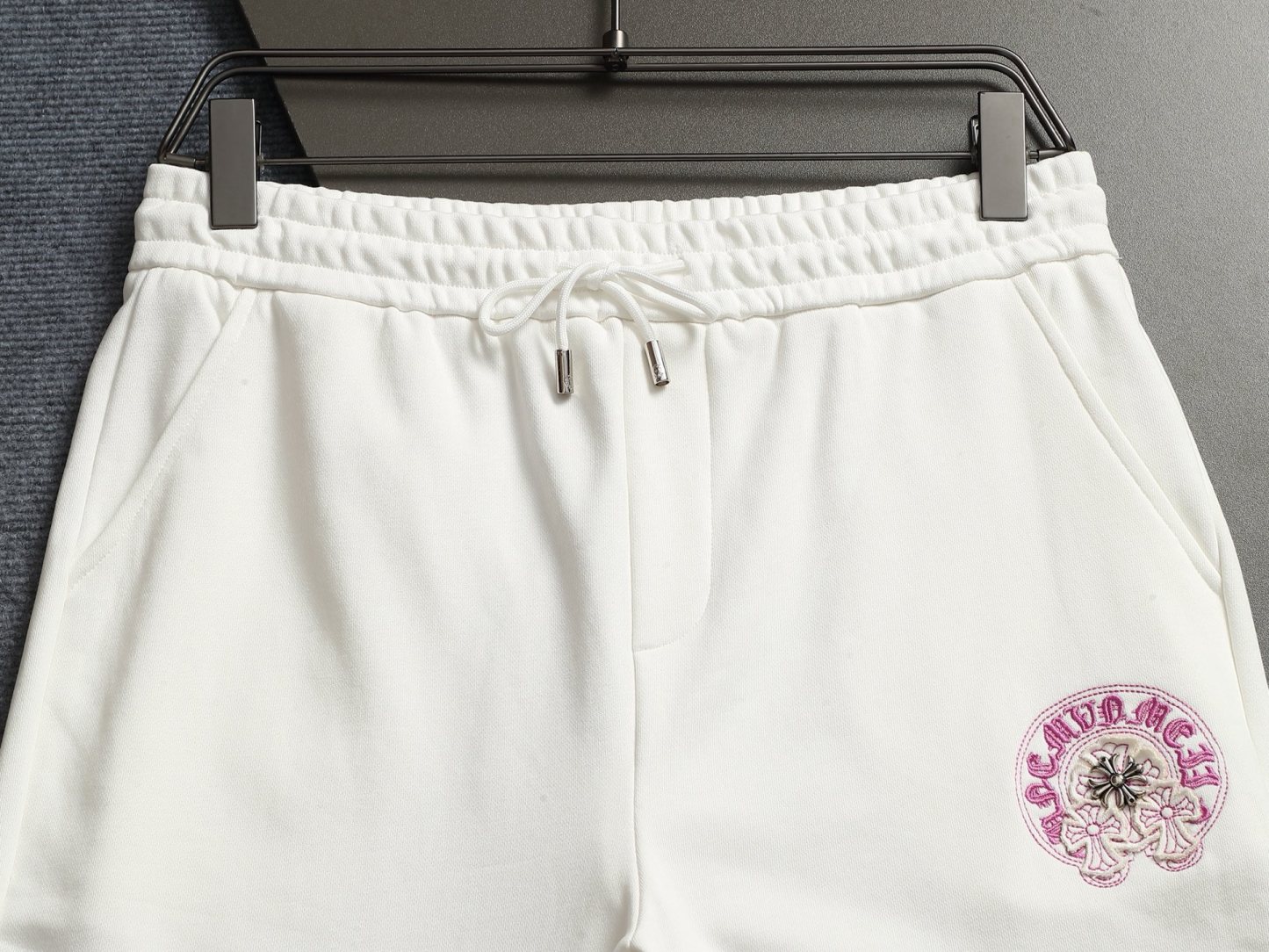 【CHROME HEARTS】ショートパンツ
