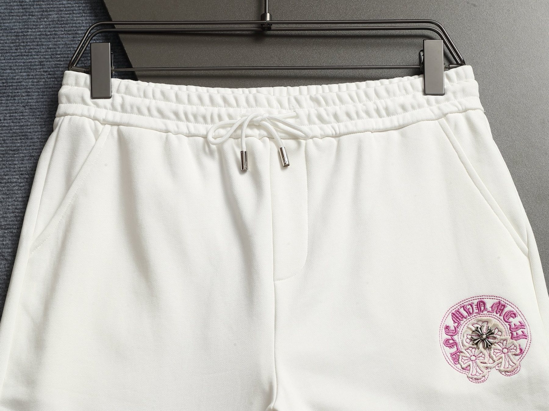 【CHROME HEARTS】ショートパンツ
